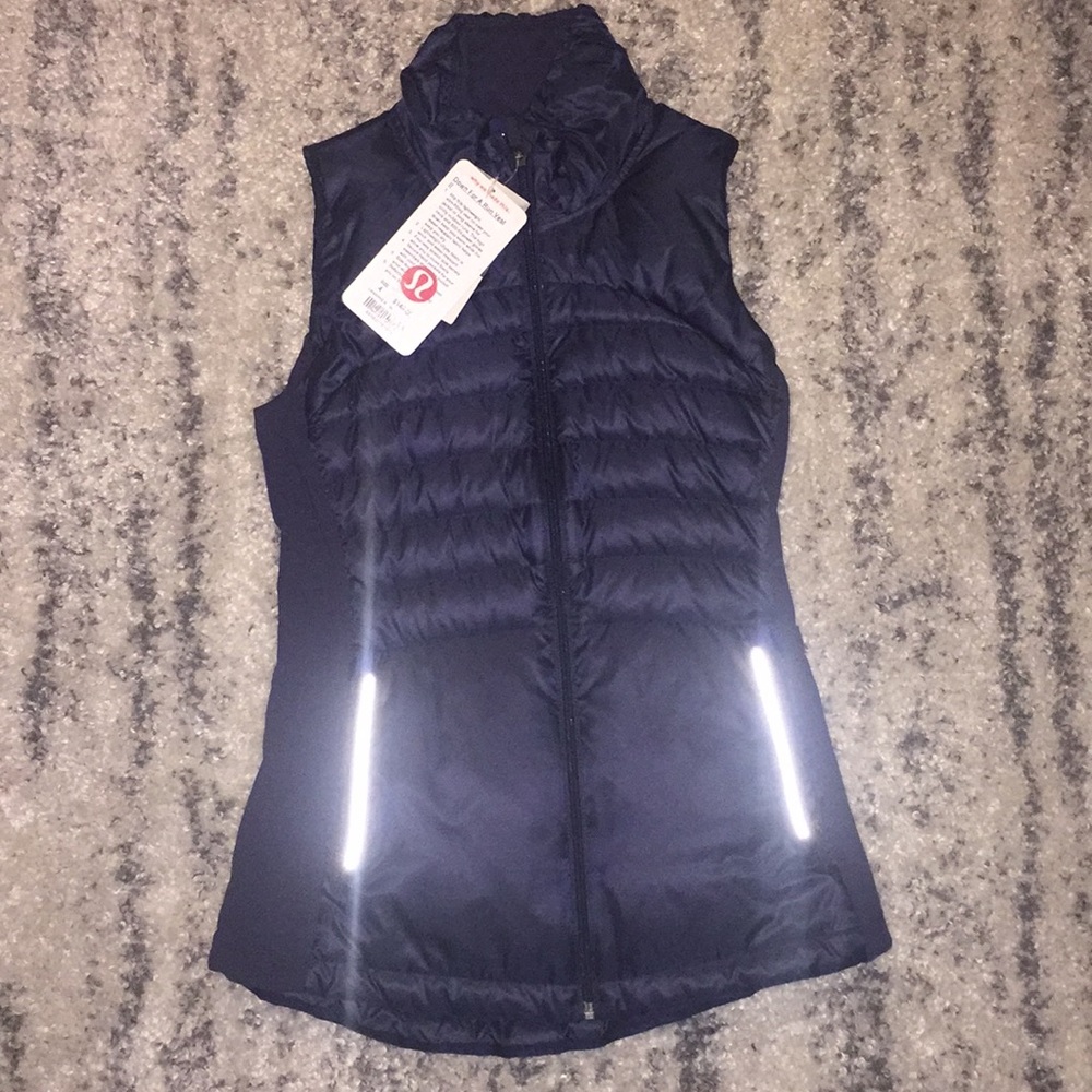 Navy blue lululemon vest- Down for a Run Vest II